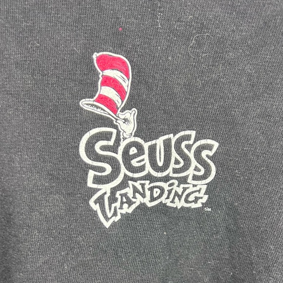 VTG 90 UNIVERSAL STUDIOS Islands of Adventure Tank
Seuss Landing Cat in the Hat - Picture 4 of 5